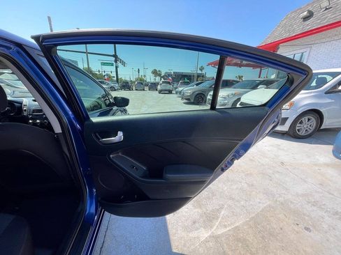 Used 2018 Kia Forte LX FWD image 9