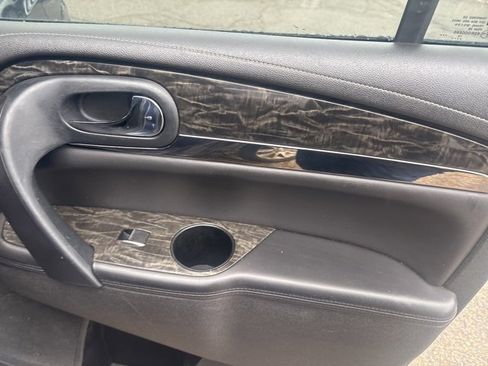Used 2014 Buick Enclave Leather image 10
