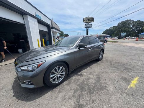 Used 2015 INFINITI Q50 Premium w/ Navigation Package AWD/4WD image 4