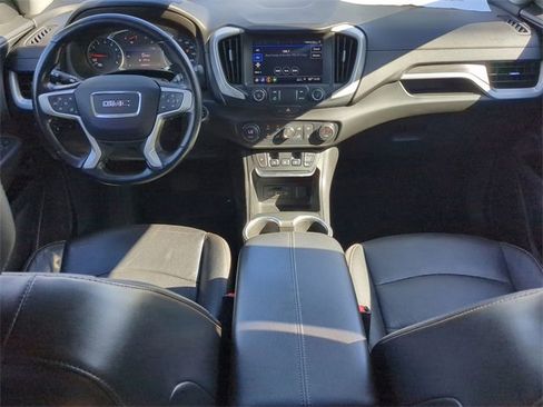 Used 2021 GMC Terrain SLT w/ Elevation Edition image 13