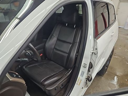 Used 2016 Jeep Grand Cherokee Summit w/ Platinum Series Group image 12