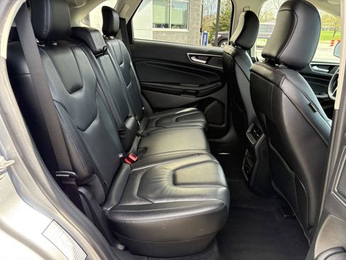 Certified 2022 Ford Edge Titanium AWD/4WD image 21