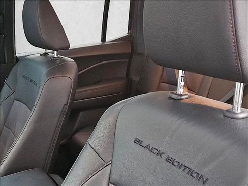 Used 2024 Honda Ridgeline Black Edition image 13