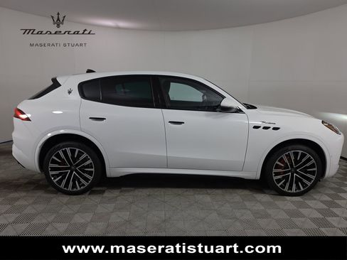 New 2025 Maserati Grecale Modena AWD/4WD image 8