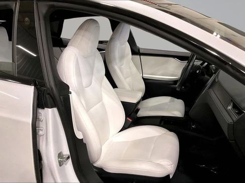 Used 2020 Tesla Model S Performance image 8