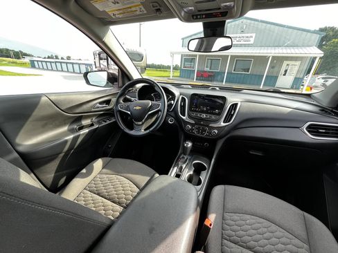 Used 2021 Chevrolet Equinox LT FWD image 12
