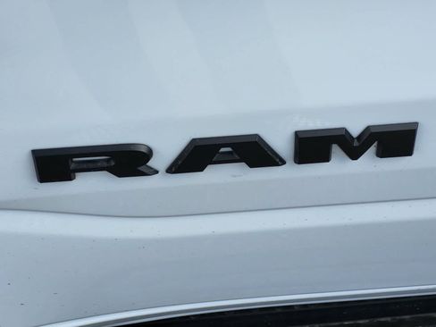 New 2026 RAM 1500 Express AWD/4WD image 9