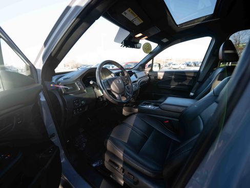 Certified 2024 Honda Passport TrailSport image 8