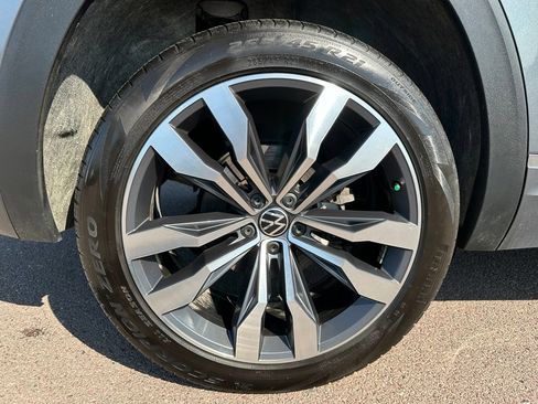 Used 2023 Volkswagen Atlas Cross Sport SEL Premium R-Line AWD/4WD image 38