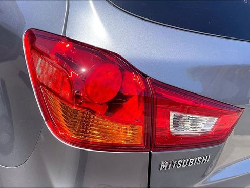 Used 2017 Mitsubishi Outlander Sport ES FWD image 27