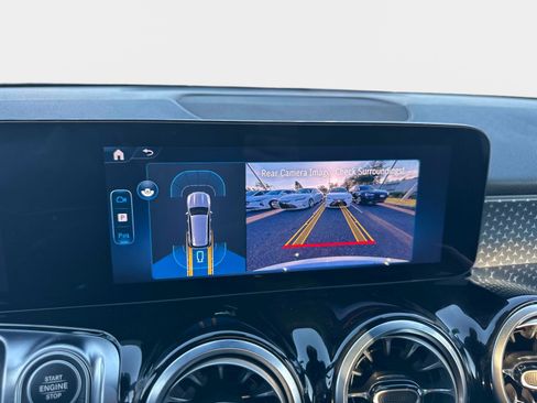 Used 2025 Mercedes-Benz GLB 250 image 26