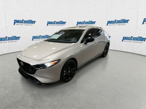 New 2026 MAZDA MAZDA3 Hatchback w/Premium Plus Pkg image 5