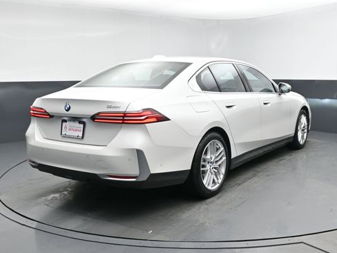 Used 2025 BMW 530i image 21