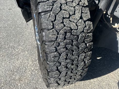 Used 2023 Ford F250 Lariat w/ Chrome Package image 33