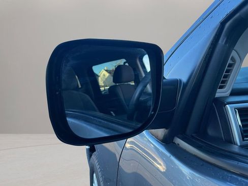 Used 2018 Nissan Titan Platinum Reserve image 25