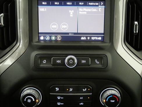 Used 2021 Chevrolet Silverado 1500 Custom Trail Boss w/ LPO, Dark Essentials Package AWD/4WD image 19