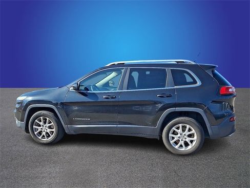 Used 2015 Jeep Cherokee Latitude w/ Cold Weather Group image 6