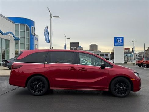 Certified 2026 Honda Odyssey Sport-L image 2