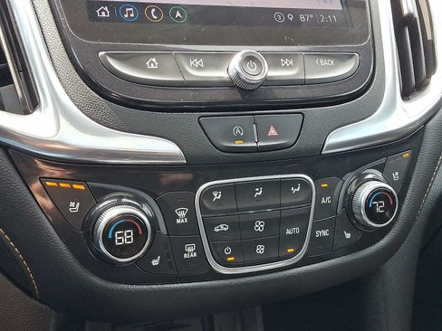 Used 2022 Chevrolet Equinox Premier AWD/4WD image 16