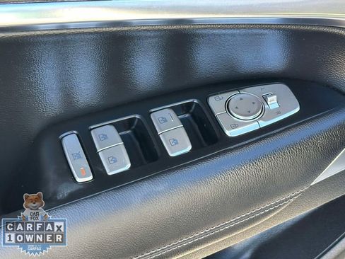 Used 2025 Genesis G70 2.5T AWD/4WD image 20