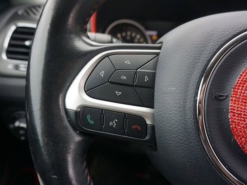Used 2019 Jeep Compass Trailhawk w/ Cold Weather Group AWD/4WD image 8