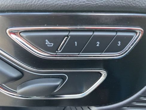 Used 2022 Lincoln Corsair Reserve w/ Sport Package image 11