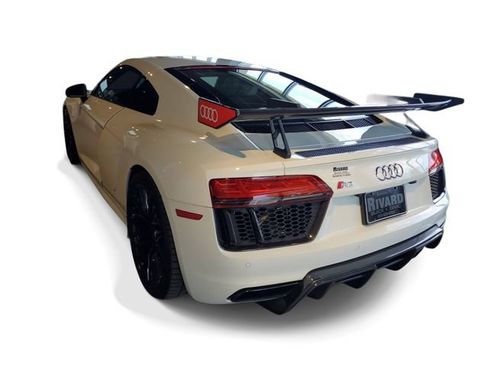 Used 2018 Audi R8 V10 RWD image 3