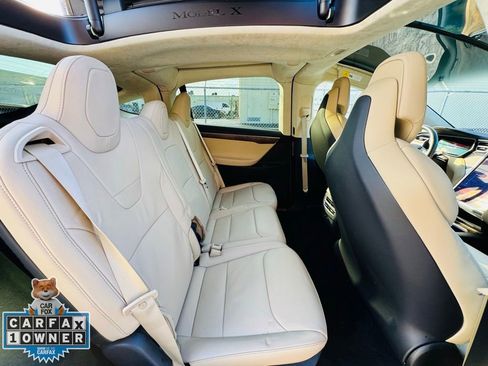 Used 2017 Tesla Model X 75D image 15