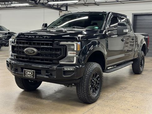 Used 2020 Ford F250 Lariat w/ Tremor Off-Road Package AWD/4WD image 3