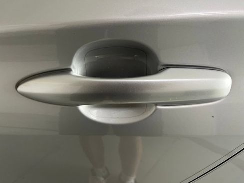 Used 2017 Toyota Prius Two w/ Prius Two Safety Plus Package FWD image 41