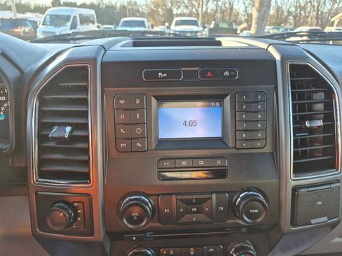 Used 2018 Ford F150 XLT image 13