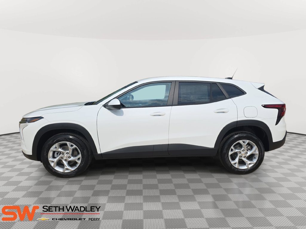 New 2026 Chevrolet Trax LS w/ LS Convenience Package FWD image 4