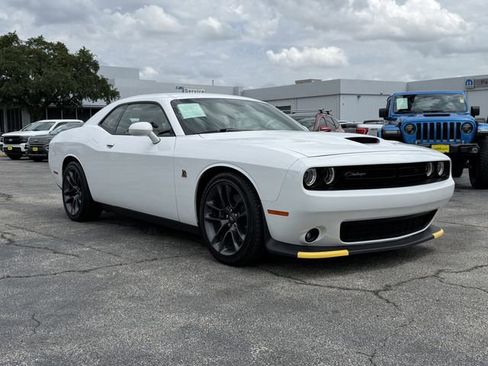 Used 2023 Dodge Challenger R/T Scat Pack w/ Plus Package RWD image 2