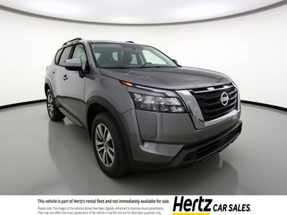 Used 2025 Nissan Pathfinder SV