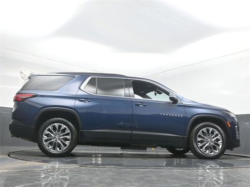 Used 2023 Chevrolet Traverse LT image 53