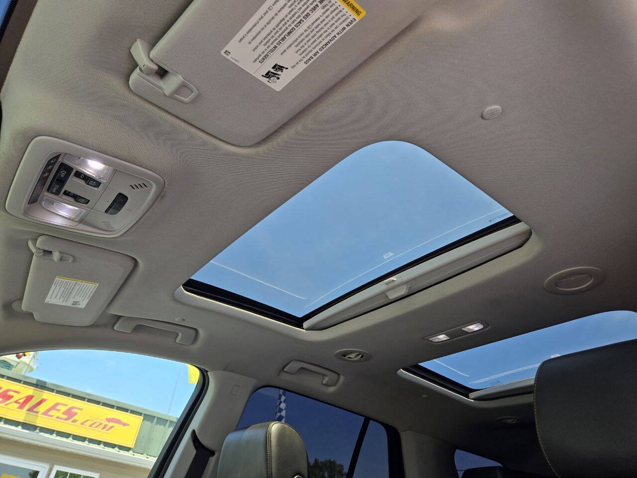 Used 2019 Chevrolet Traverse LT w/ LT Premium Package FWD image 31