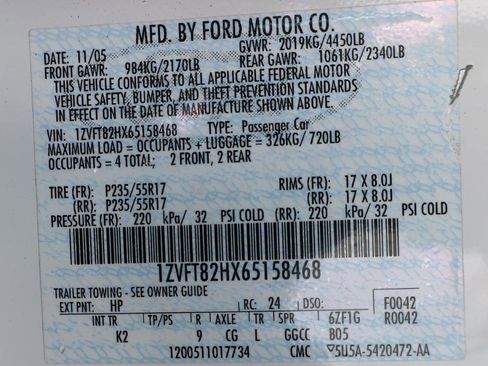 Used 2006 Ford Mustang GT Premium image 17