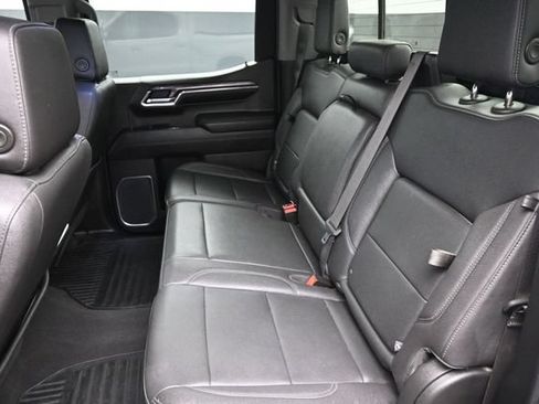 Used 2023 Chevrolet Silverado 1500 LTZ w/ LTZ Convenience Package II AWD/4WD image 18