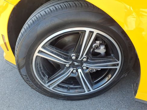 Used 2024 Ford Mustang Premium RWD image 9