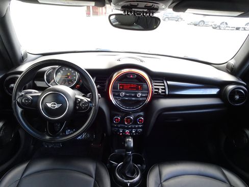 Used 2016 MINI Cooper 4-Door Hardtop image 15