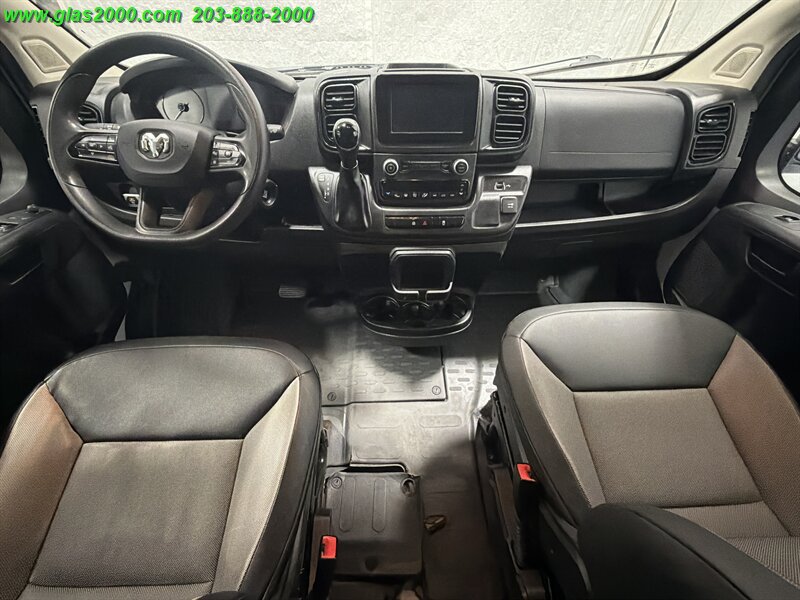 Used 2024 RAM ProMaster 2500 w/ Convenience Group FWD image 6
