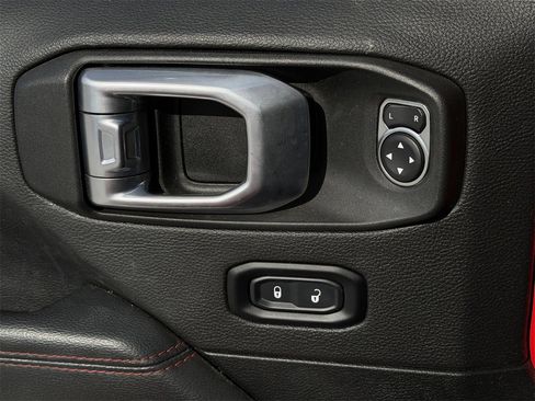 Used 2022 Jeep Gladiator Rubicon w/ LED Lighting Group image 23