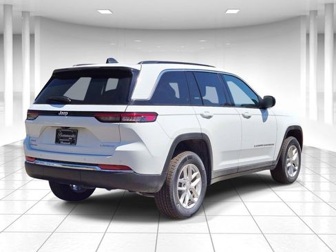 New 2026 Jeep Grand Cherokee Laredo X image 3
