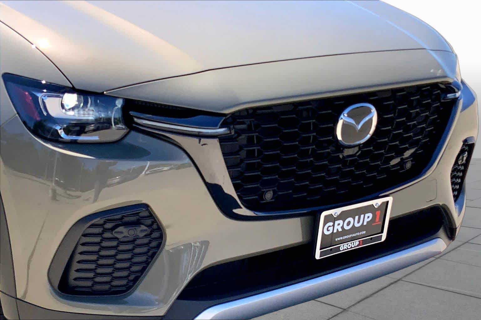 Used 2025 MAZDA CX-70 Plug-In Hybrid w/ Premium Pkg AWD/4WD image 29