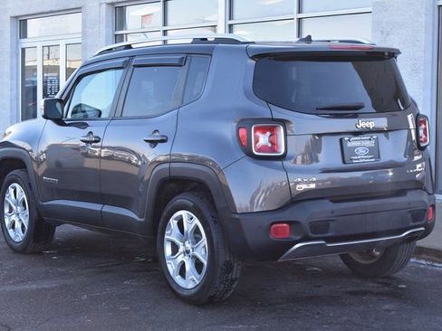 Used 2017 Jeep Renegade Limited image 4
