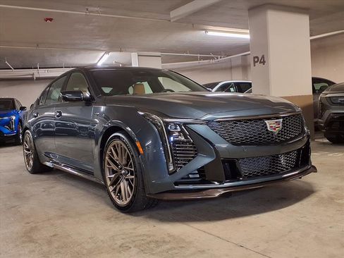 New 2026 Cadillac CT5 V Blackwing w/ Precision Package image 3
