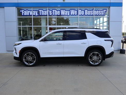 New 2026 Chevrolet Traverse LT w/ Driver Confidence Package image 7