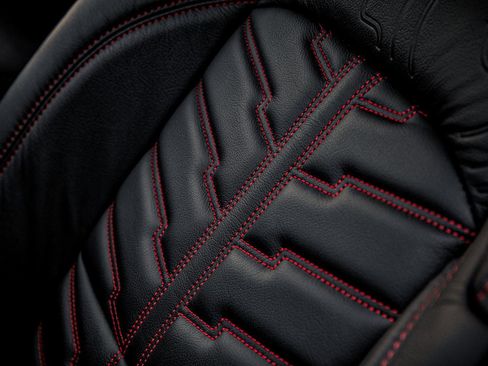 New 2026 Jeep Wrangler Unlimited Rubicon w/ Technology Group image 32