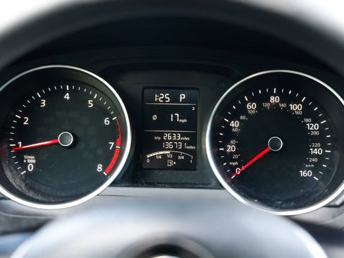 Used 2015 Volkswagen Jetta SE image 27