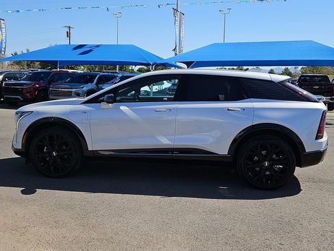 New 2025 Cadillac Optiq Sport 1 w/ LPO, ONYX Package image 2